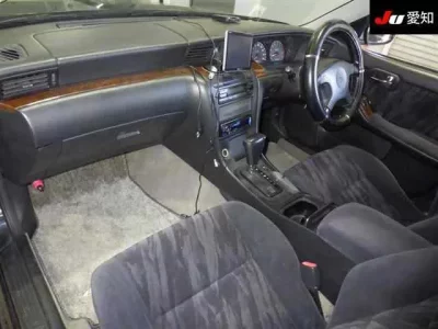 Nissan LAUREL