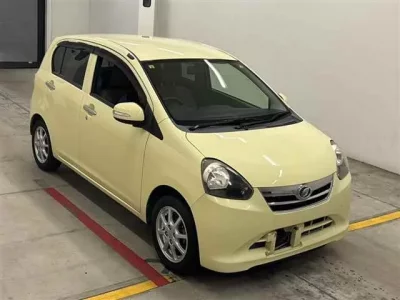 Daihatsu MIRA E S