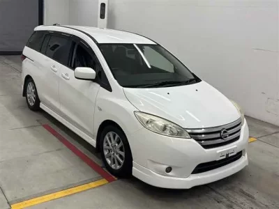 Nissan LAFESTA