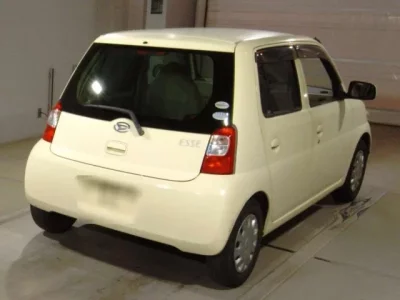 Daihatsu Esse