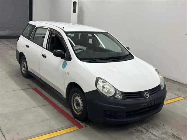 Nissan AD