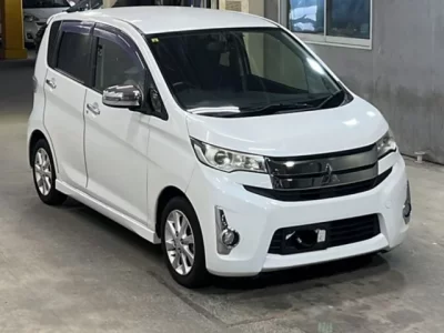 Mitsubishi EK CUSTOM