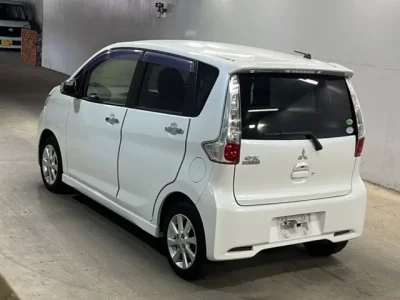 Mitsubishi EK CUSTOM