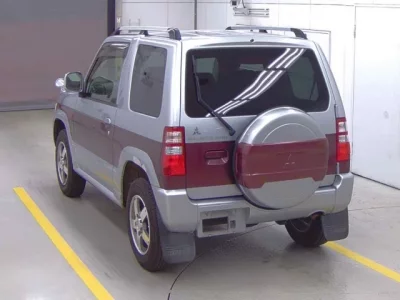 Mitsubishi PAJERO MINI