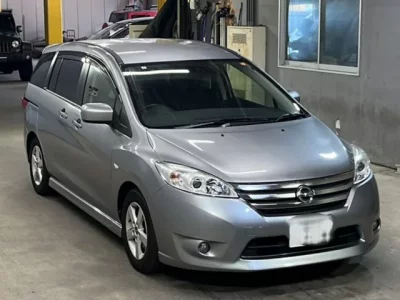 Nissan LAFESTA