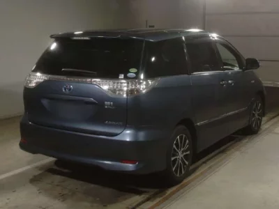 Toyota ESTIMA HYBRID