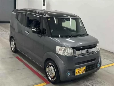 Honda N BOX SLASH