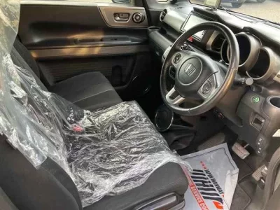 Honda N BOX SLASH