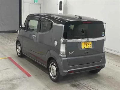Honda N BOX SLASH
