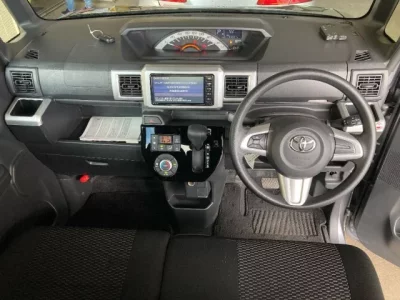 Toyota PIXIS MEGA