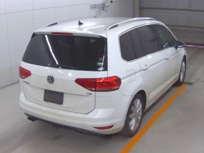 Volkswagen GOLF TOURAN