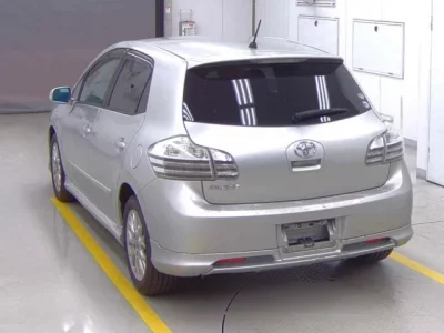 Toyota BLADE
