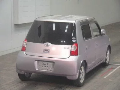 Daihatsu Esse
