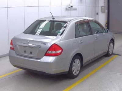 Nissan TIIDA LATIO