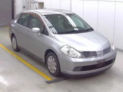 Nissan TIIDA LATIO