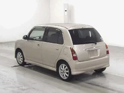 Daihatsu MIRA