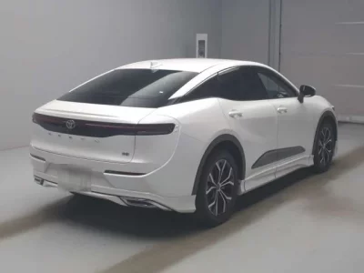 Toyota CROWN CROSSOVER