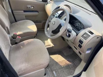 Nissan LAFESTA