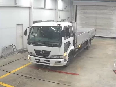 Nissan CONDOR