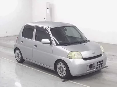 Daihatsu Esse
