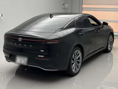 Toyota CROWN CROSSOVER