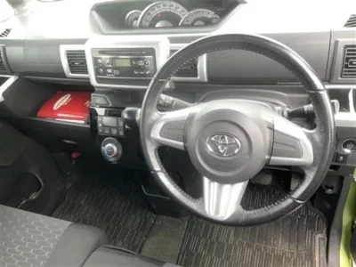 Toyota PIXIS MEGA