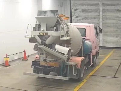 Mitsubishi FUSO FIGHTER