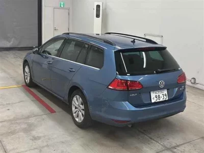 Volkswagen GOLF VARIANT