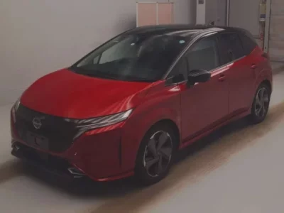 Nissan AURA