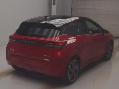 Nissan AURA