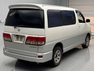 Toyota HIACE REGIUS