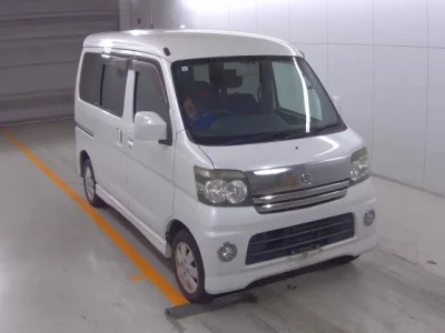 Daihatsu Atrai Wagon