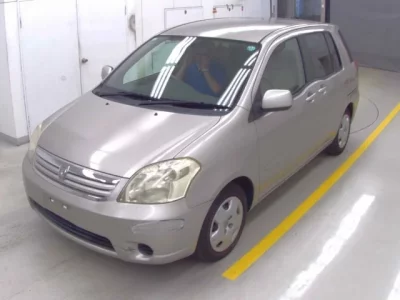 Toyota RAUM