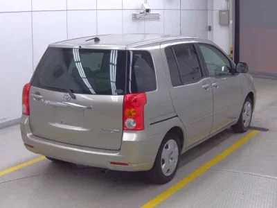 Toyota RAUM