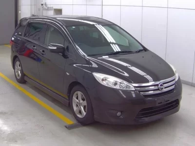 Nissan LAFESTA