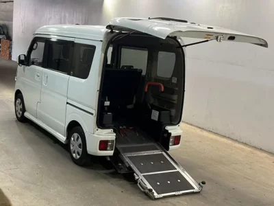 Nissan CLIPPER RIO