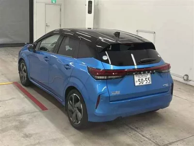 Nissan AURA