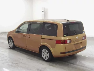 Nissan LAFESTA
