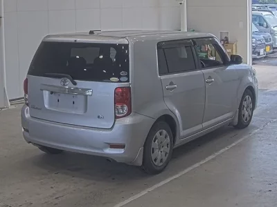 Toyota COROLLA RUMION