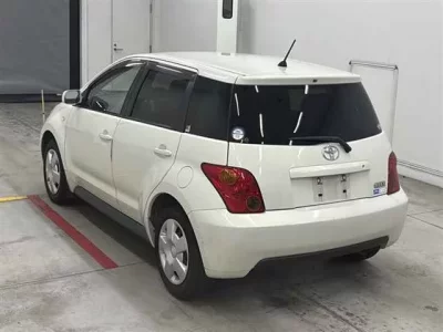 Toyota IST