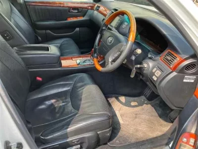 Toyota CELSIOR