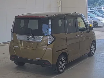 Toyota TANK