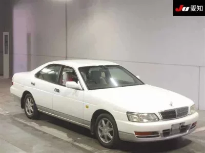 Nissan LAUREL