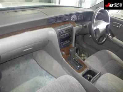 Nissan LAUREL