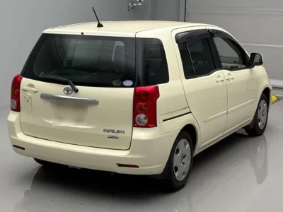 Toyota RAUM