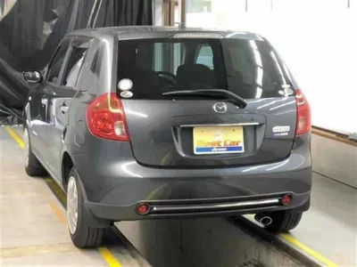 Mazda VERISA