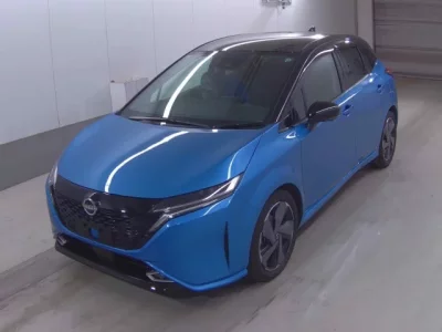 Nissan AURA