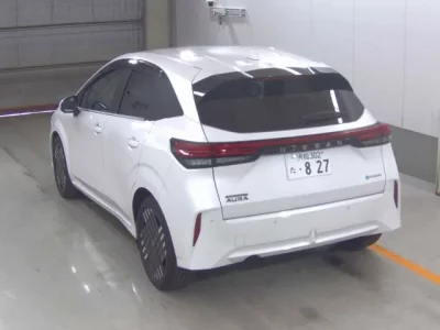 Nissan AURA