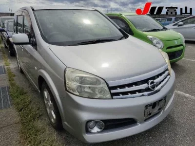 Nissan LAFESTA