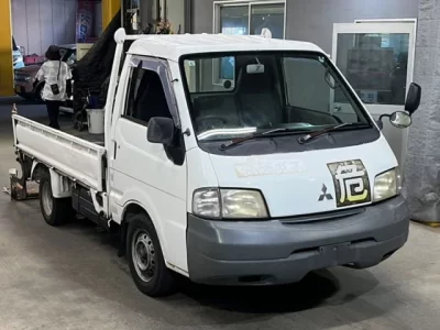 Mitsubishi DELICA TRUCK